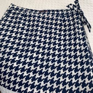 NWOT GOLFTINI Houndstooth Skort Navy